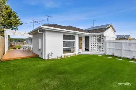Property photo of 9 Newbay Close Barwon Heads VIC 3227