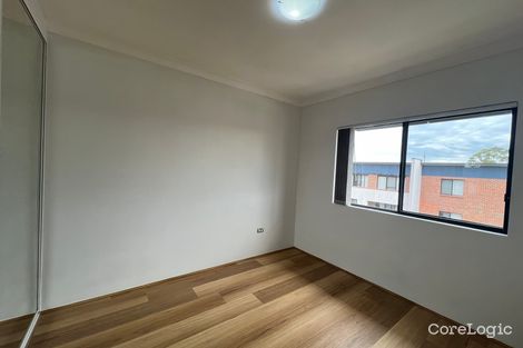 Property photo of 26/10-12 Wingello Street Guildford NSW 2161