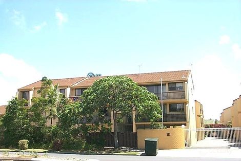 Property photo of 4/111 Markeri Street Mermaid Waters QLD 4218
