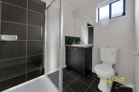 Property photo of 70 Silverwattle Drive Lyndhurst VIC 3975