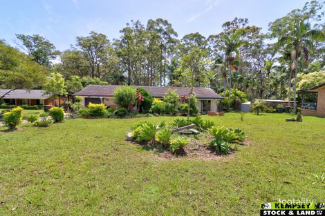 Property photo of 15 Hillview Drive Yarravel NSW 2440