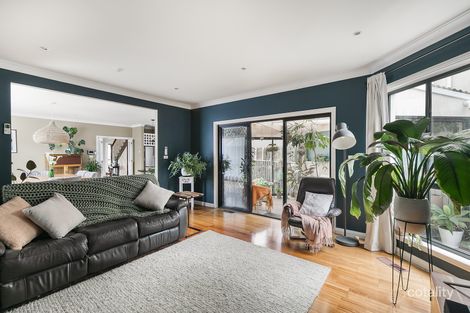 Property photo of 4 Perth Court Gowanbrae VIC 3043