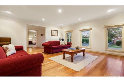 Property photo of 2 Lambruk Court Yallambie VIC 3085