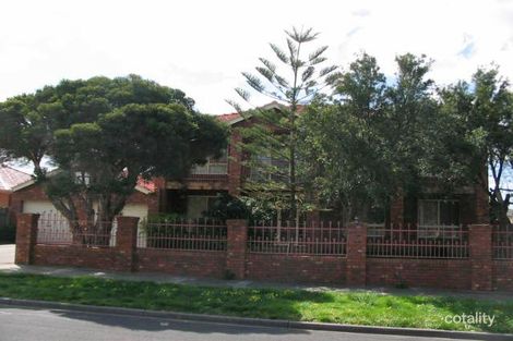 73 Orleans Rd, Avondale Heights, VIC 3034