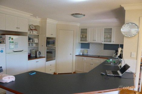 Property photo of 9 Emerald Court Middle Ridge QLD 4350