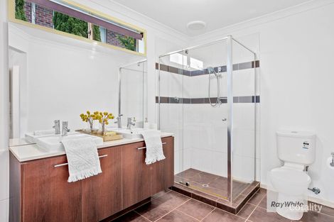 Property photo of 99 Wattle Valley Drive Hillside VIC 3037