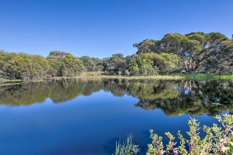 Property photo of 207 Grapestone Road Piara Waters WA 6112