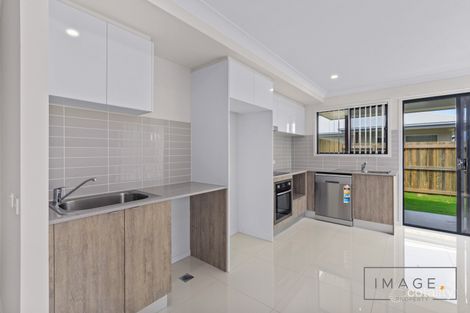 2/12 Rainbird Cct, Logan Reserve, QLD 4133