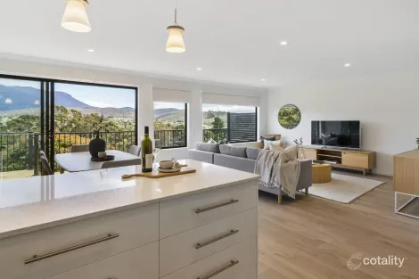 8/101 Channel Hwy, Kingston, TAS 7050