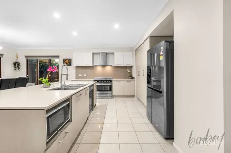 Property photo of 45 Mandalay Circuit Beveridge VIC 3753