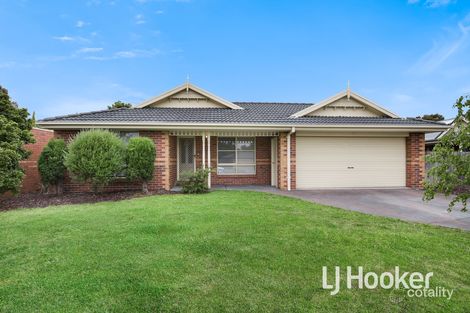 Property photo of 42 Balmoral Way Pakenham VIC 3810