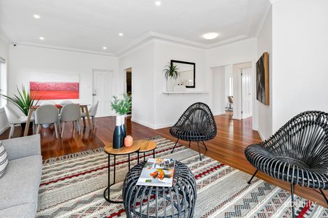 Property photo of 20 Horning Parade Manly Vale NSW 2093