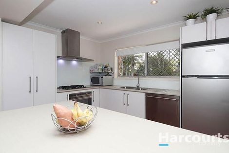 Property photo of 16 Woggle Street Jamboree Heights QLD 4074