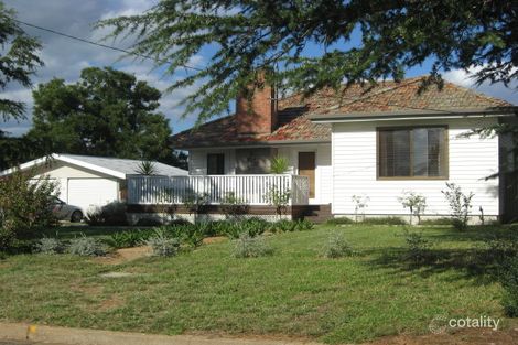 Property photo of 4 Hills Street Young NSW 2594