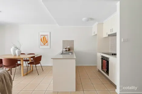 Property photo of 4/43 Ipima Street Braddon ACT 2612