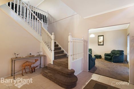 Property photo of 2 Federation Court Narre Warren South VIC 3805