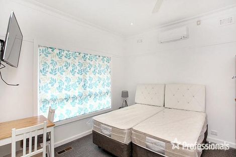Property photo of 1/57 Cypress Avenue Brooklyn VIC 3012