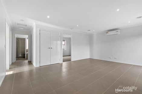 Property photo of 35 Pinnacle Drive Pakenham VIC 3810