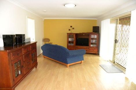 Property photo of 11 Mark Place Mardi NSW 2259