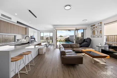 Property photo of 24 Hydrangea Avenue Redland Bay QLD 4165