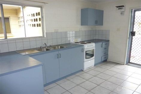 1/15-17 Curtin St, Westcourt, QLD 4870