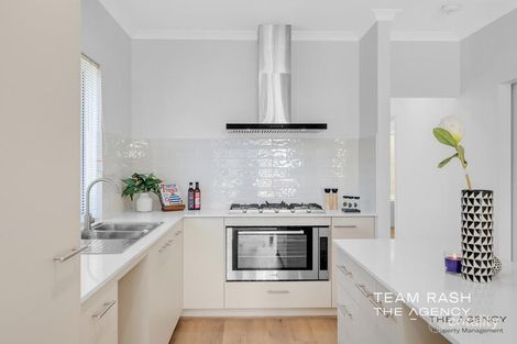 9 Castendo Rd, Caversham, WA 6055