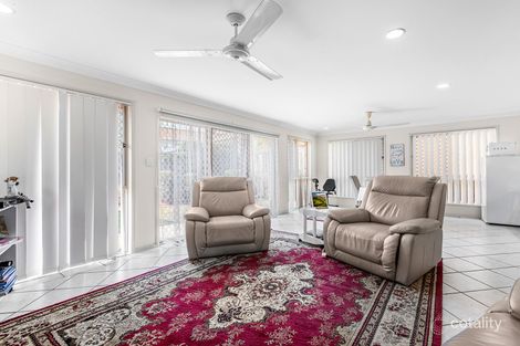 Property photo of 5 Illawarra Close Forest Lake QLD 4078