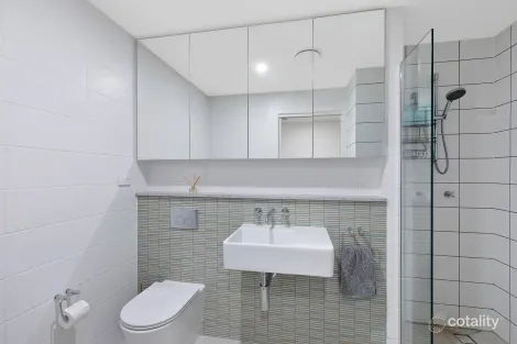 Property photo of 413/6 Pine Tree Lane Terrigal NSW 2260