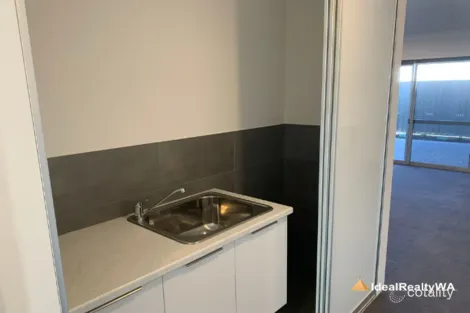 Property photo of 44 Minigwal Loop Hammond Park WA 6164