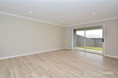 Property photo of 2/39 Ashton Drive Heddon Greta NSW 2321