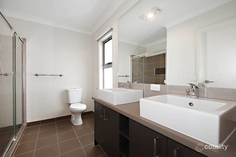 Property photo of 35 The Esplanade Caroline Springs VIC 3023