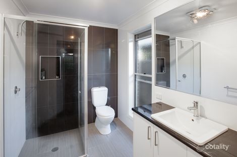 Property photo of 231 Rivergum Drive East Albury NSW 2640