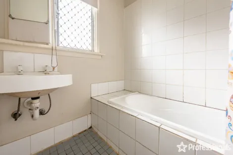 Property photo of 51 Abelia Street Rangeway WA 6530