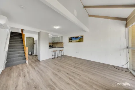 Property photo of 1/6 Eden Street Gladstone Central QLD 4680