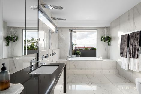 Property photo of 33 McIlwraith Avenue Balmoral QLD 4171