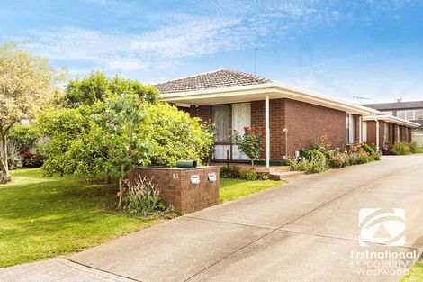 Property photo of 2/13 Hogan Grove Werribee VIC 3030