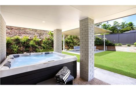 Property photo of 11 Winchester Drive Nerang QLD 4211