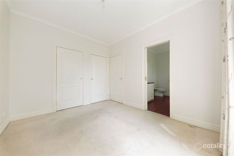 Property photo of 2/7 Fairhills Parade Glen Waverley VIC 3150