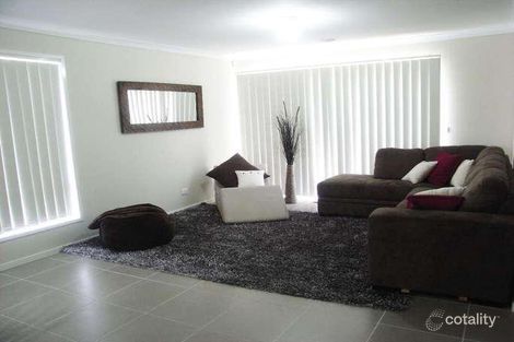 Property photo of 42 Mirrabucca Promenade South Morang VIC 3752