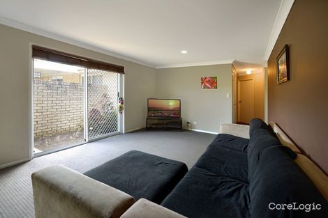 Property photo of 2/18 Kenny Drive Labrador QLD 4215