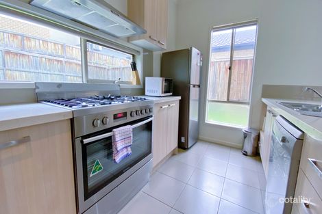 Property photo of 17 Red Box Street Coburg North VIC 3058