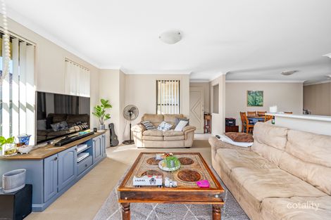 Property photo of 3/12 Denton Park Drive Rutherford NSW 2320
