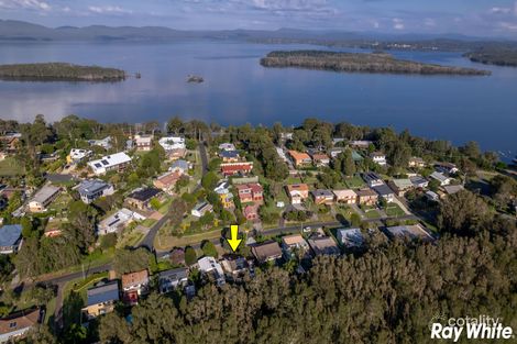 Property photo of 34 Seabreeze Parade Green Point NSW 2428