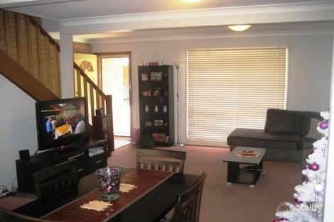 Property photo of 2/30-32 Bateman Avenue Albion Park Rail NSW 2527
