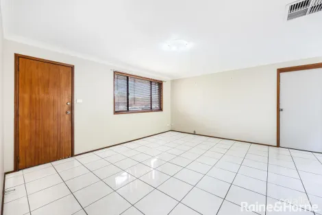 Property photo of 24 Eucalypt Avenue Oxley Vale NSW 2340