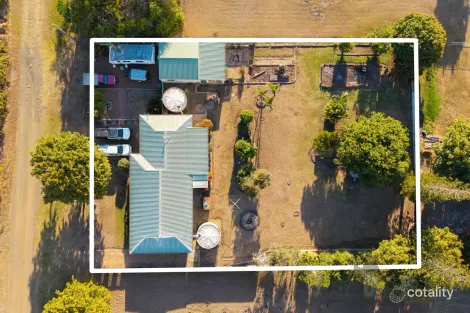 46 HANSEN ST, BURNETT HEADS, QLD 4670