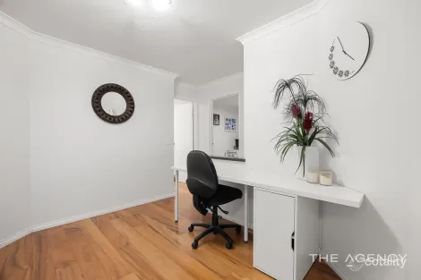 Property photo of 17 Harvey Crescent Kardinya WA 6163