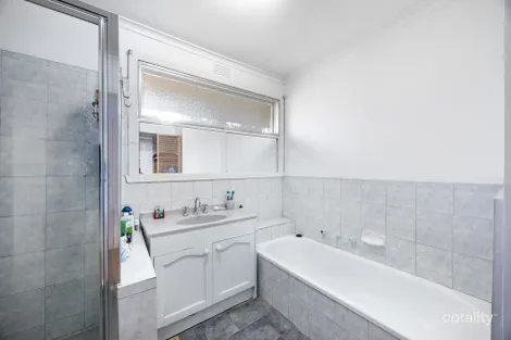 Property photo of 32 Sheppard Drive Scoresby VIC 3179