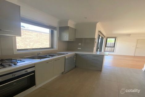 Property photo of 1/15 Cresswold Avenue Avondale Heights VIC 3034