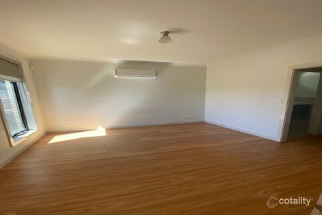 Property photo of 1/15 Cresswold Avenue Avondale Heights VIC 3034